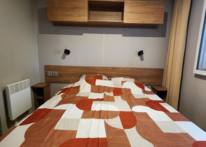 Sejour Au Bois Dormant 88 ホリデーパーク