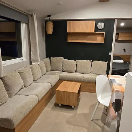 منتزه العطل Sejour Au Bois Dormant 88 *